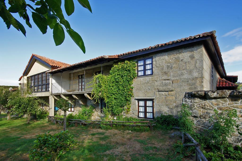 Gasthaus Casal De Drados Exterior foto